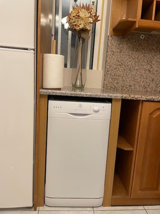 Dm Apartment 1 雅典 外观 照片